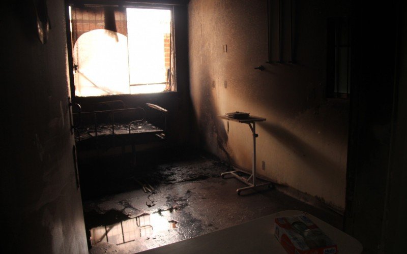 Unidade águia foi atingida por incêndio na tarde de segunda-feira (20)