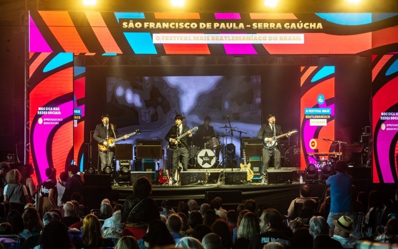 Mais de 20 mil pessoas prestigiaram a 7.ª edição do São Chico Beatle Festival e programação reuniu 18 bandas | abc+