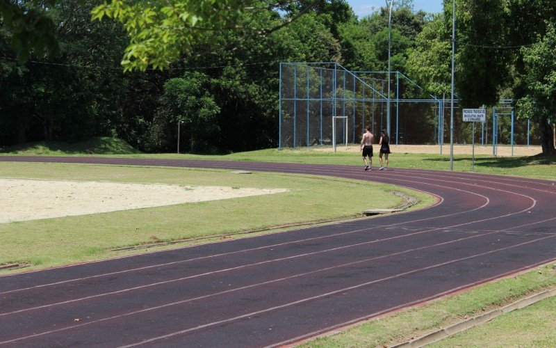 Pista de Atletismo do Parcão, reinaugurada no final de 2022 | abc+