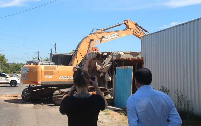 Construção foi demolida pela Prefeitura de Novo Hamburgo na quinta-feira da semana passada | abc+