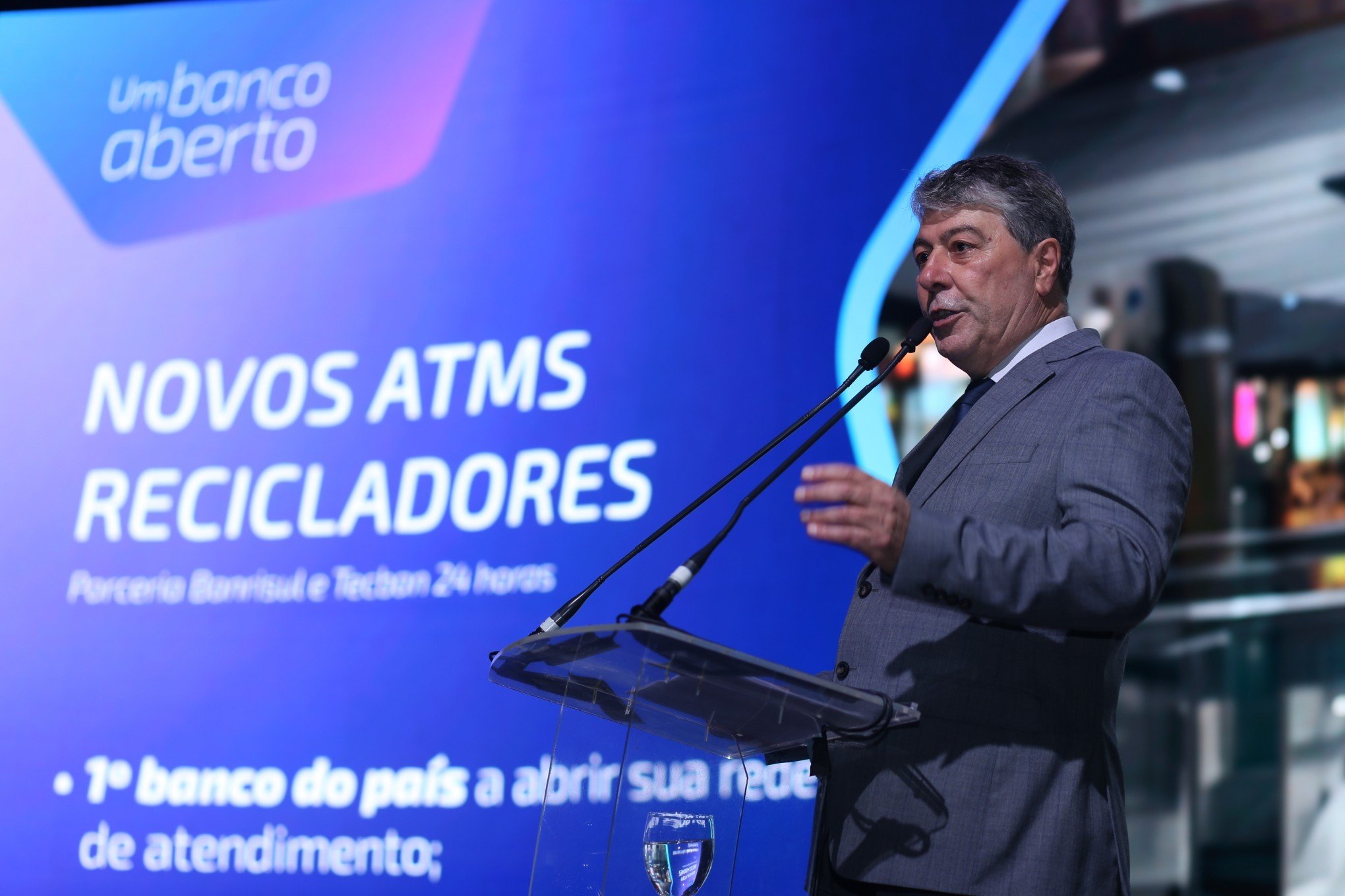 Banrisul apresenta novo posicionamento e lança novidades; entenda cada uma delas