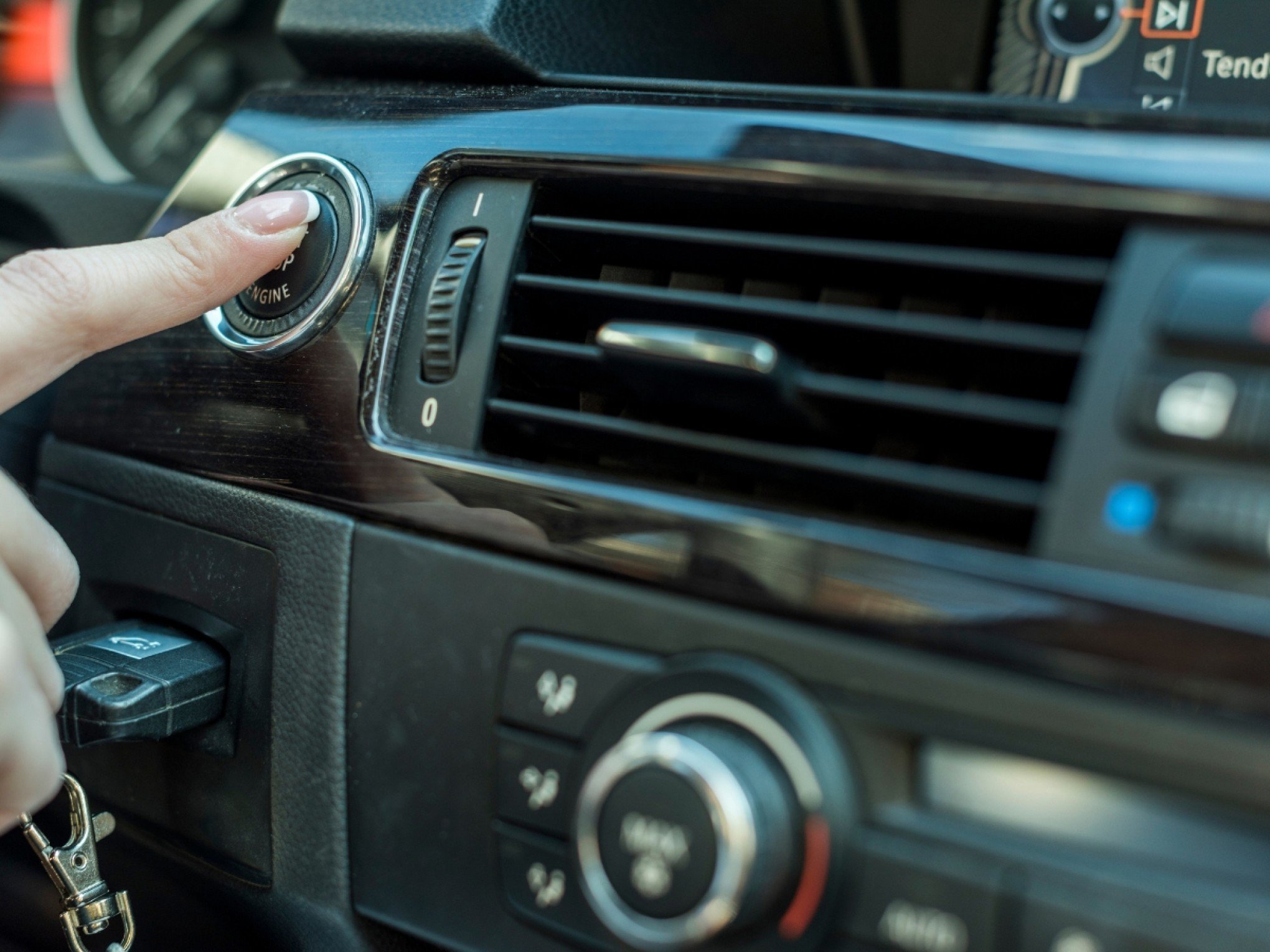 Ar-condicionado no Uber: O que a plataforma diz sobre os motoristas que não ligam o equipamento durante as viagens
