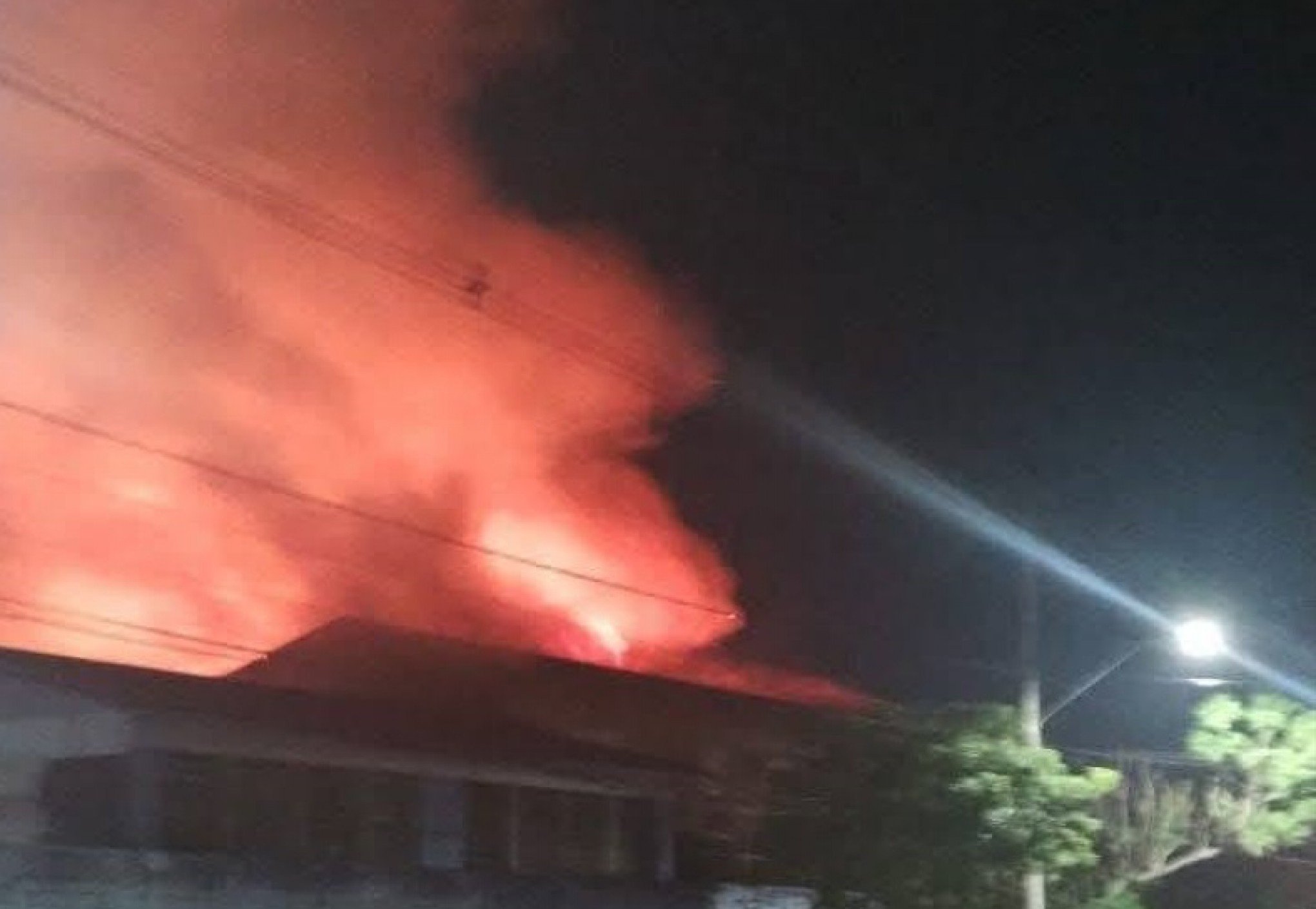 Incêndio atinge prédio do Daer em Esteio