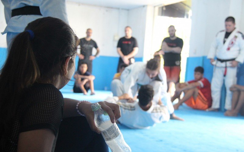 Projeto leva jiu-jitsu para jovens acolhidos em abrigos de Novo Hamburgo e Campo Bom