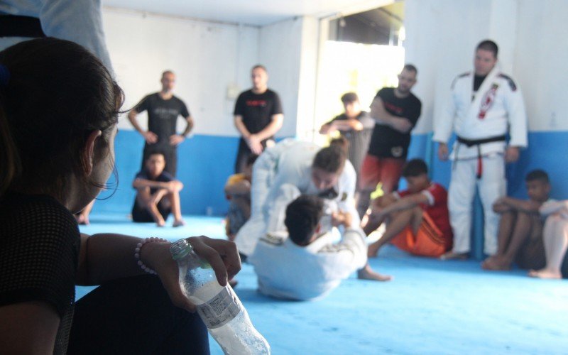 Projeto leva jiu-jitsu para jovens acolhidos em abrigos de Novo Hamburgo e Campo Bom