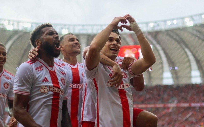 Borré foi autor de dois gols o Beira-Rio  | abc+