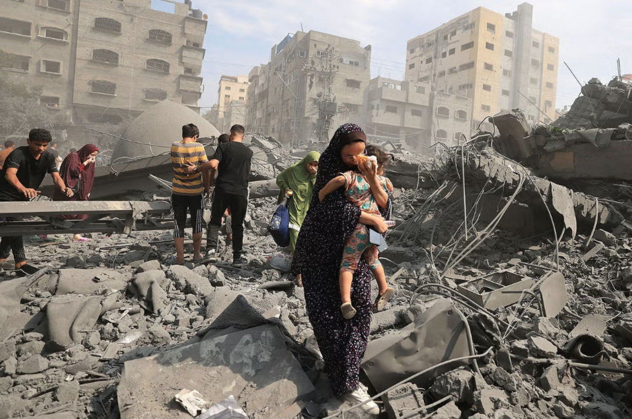 "Destruição total": Israel ameaça civis de Gaza com último aviso