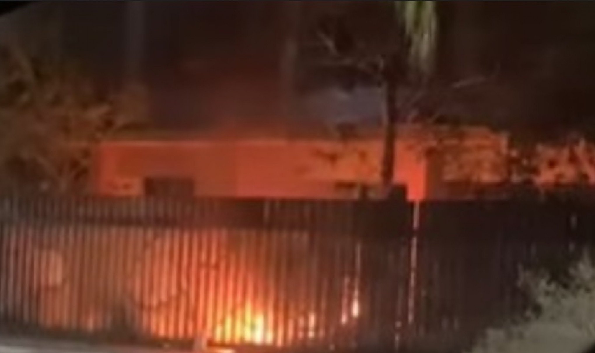 Incêndio atinge prédio do antigo Fórum de São Leopoldo