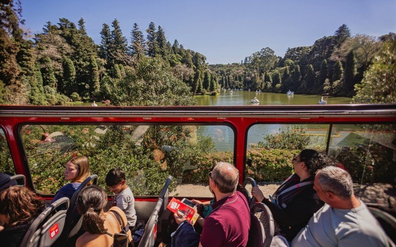 Bustour promove ação solidária em troca de ticket para o passeio