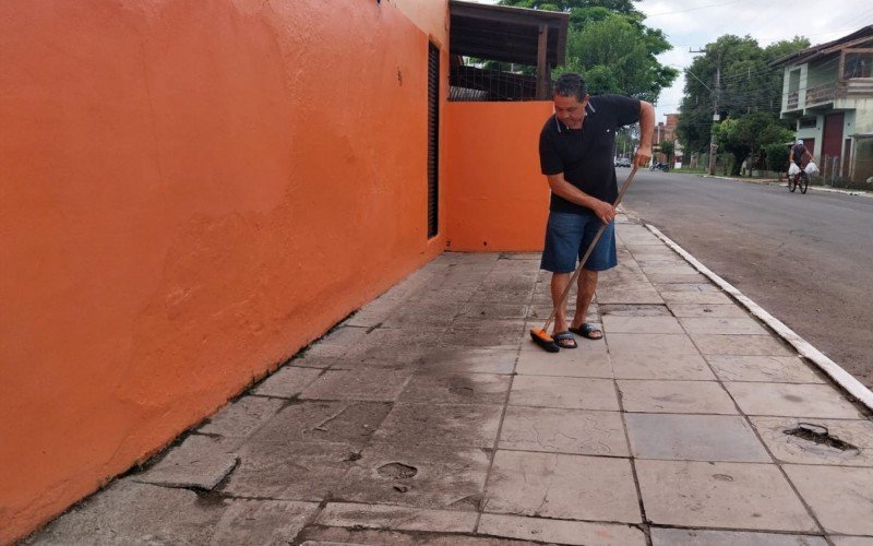 Barbosa é um dos moradores que cobram ação da Prefeitura | abc+