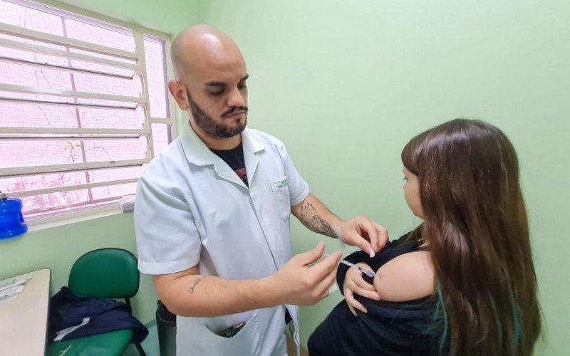 Imunização contra a dengue passará a ser realizada em todas as unidades com sala de vacina