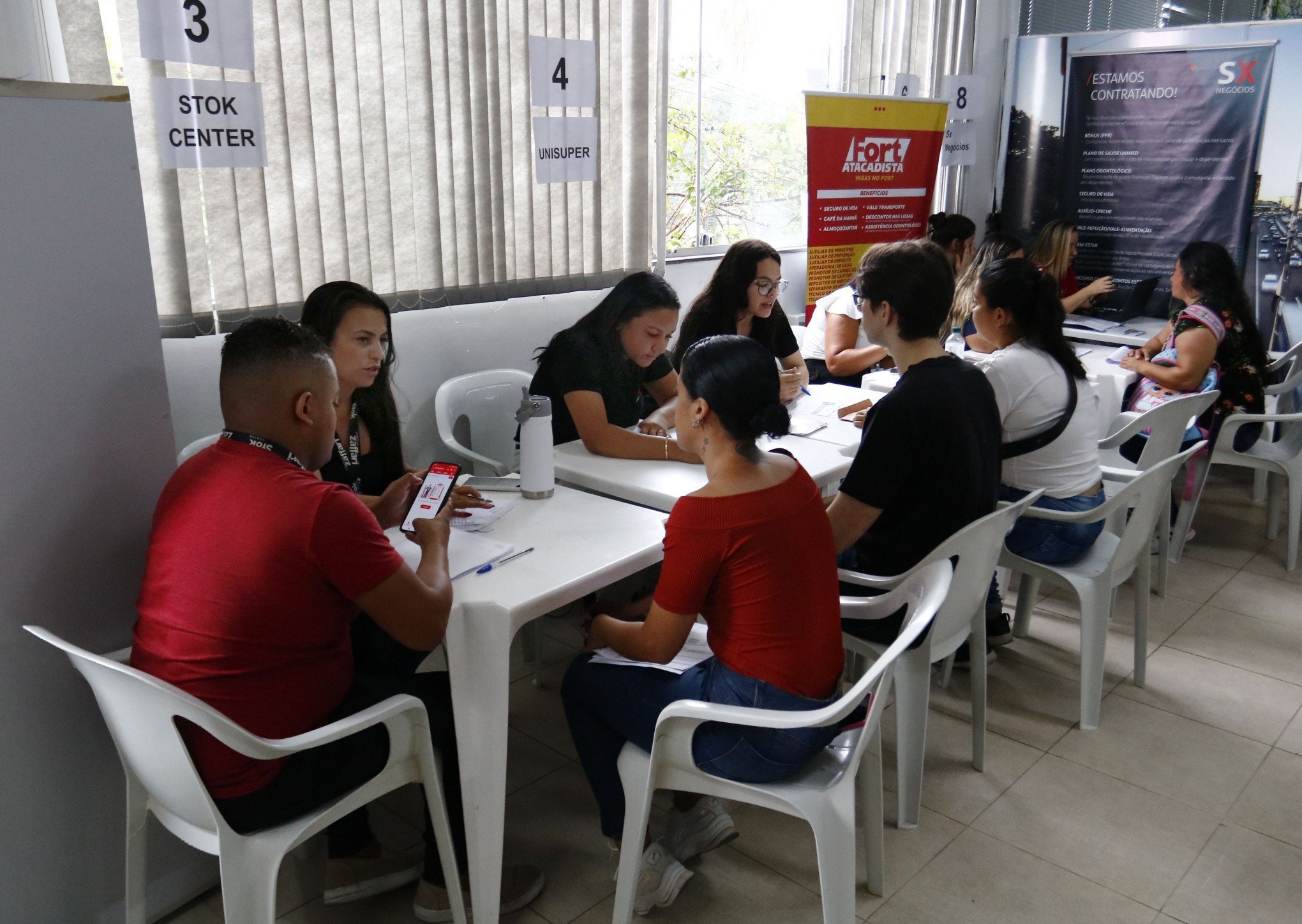 Feira de empregos oferta mais de mil vagas nesta quarta-feira em Canoas