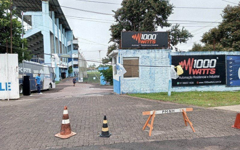 Fio caído em frente ao Estádio do Vale | abc+