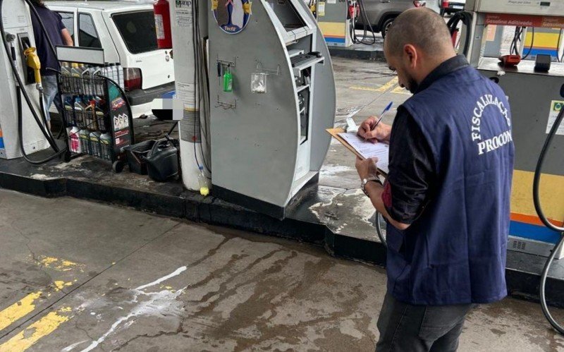 Aumento antecipado no valor da gasolina faz Procon tomar medida e convocar população