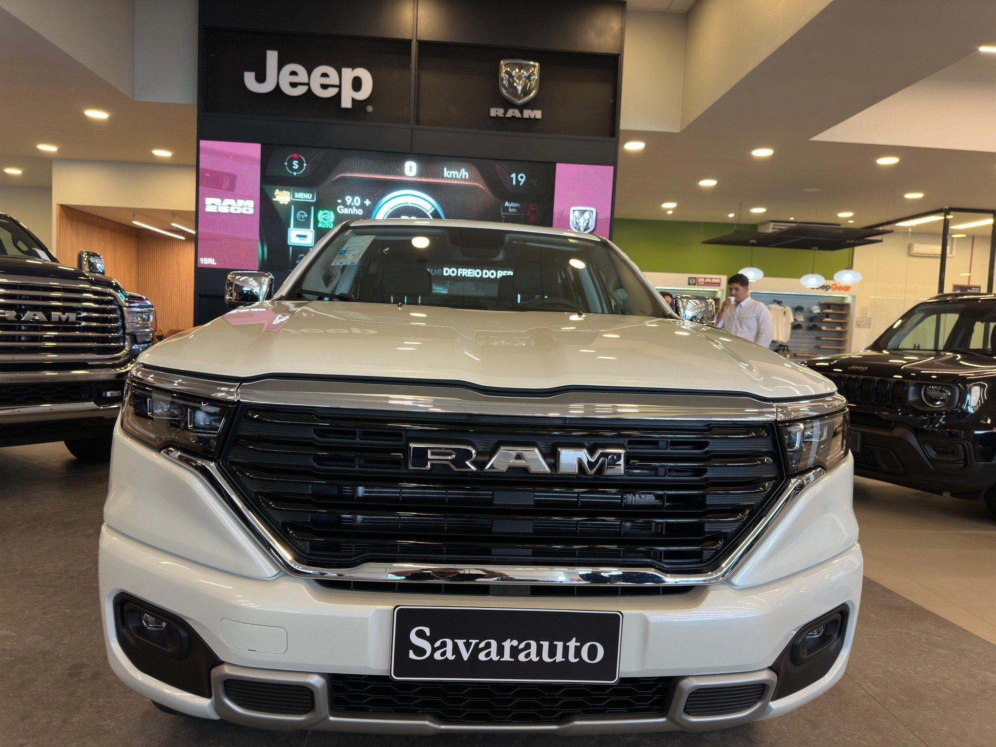VÍDEO: Nova Rampage Big Horn chega ao mercado para concorrer com picapes líderes de vendas