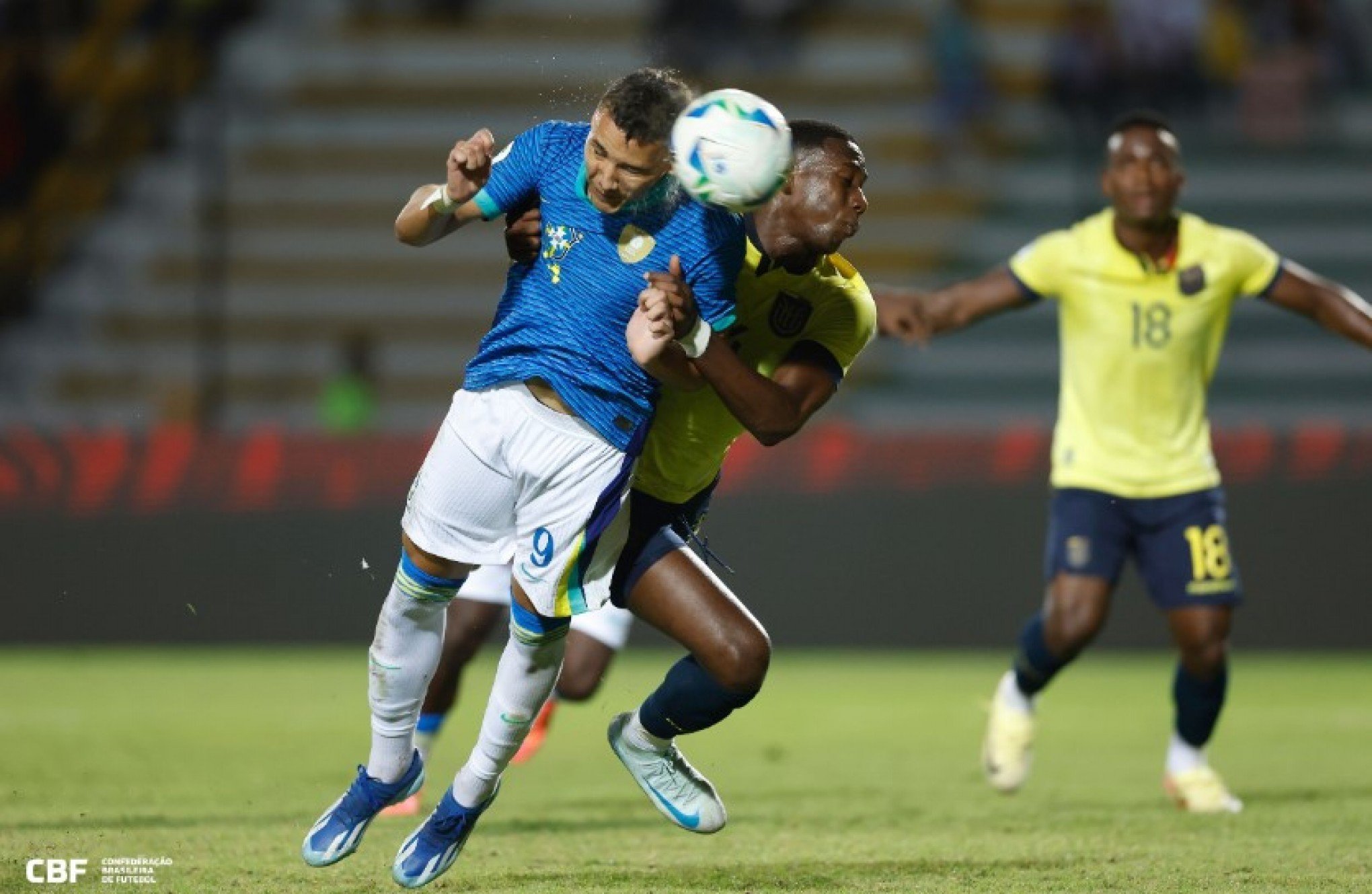 Brasil brilha pelo alto, supera Equador e avança ao hexagonal do Sul-Americano sub-20