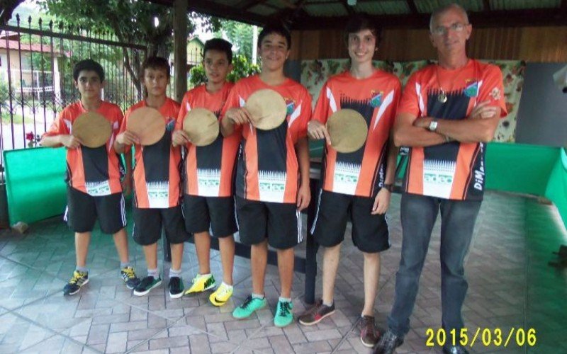 Vadair Wommer foi quem iniciou o projeto ensinando pingue-pongue ao filho e mais quatro amigos | abc+