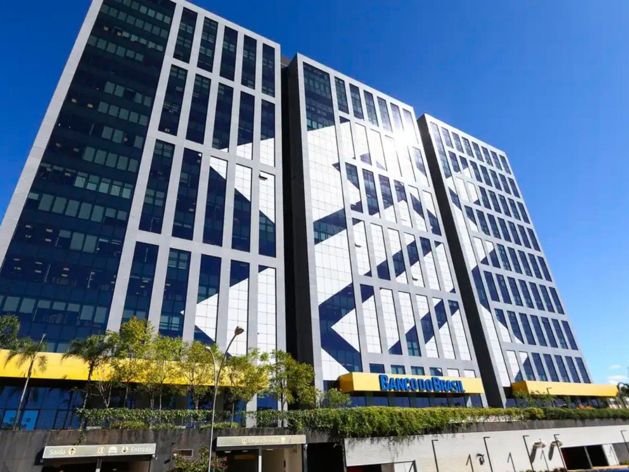 Golpe do falso concurso: Banco do Brasil se manifesta sobre suposto novo certame da instituição