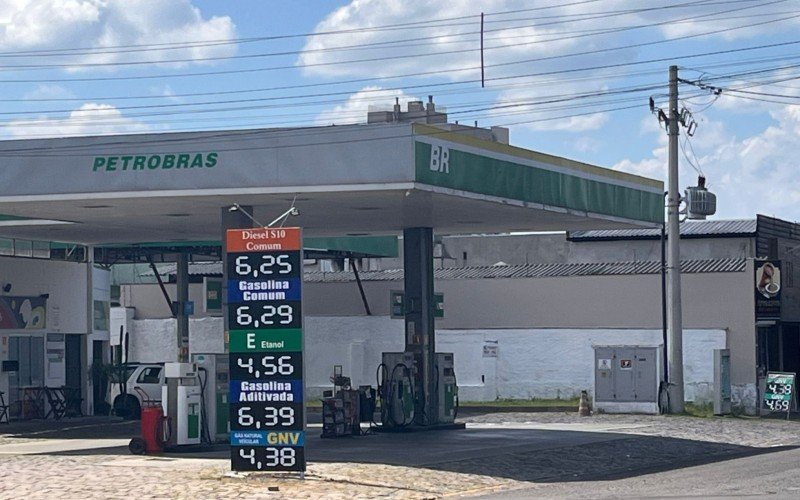 No Bairro Pátria Nova o litro era revendido a R$ 6,25.
