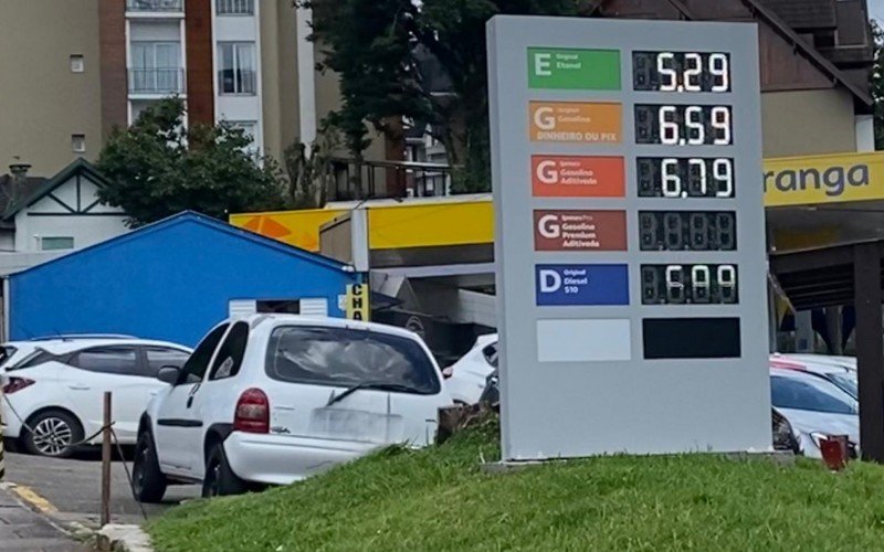 Gasolina registrou aumento em Gramado, com reajuste do ICMS