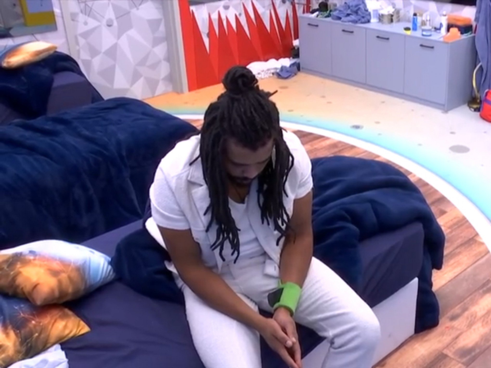 BBB: Brother chora após indicar romance para paredão; confira
