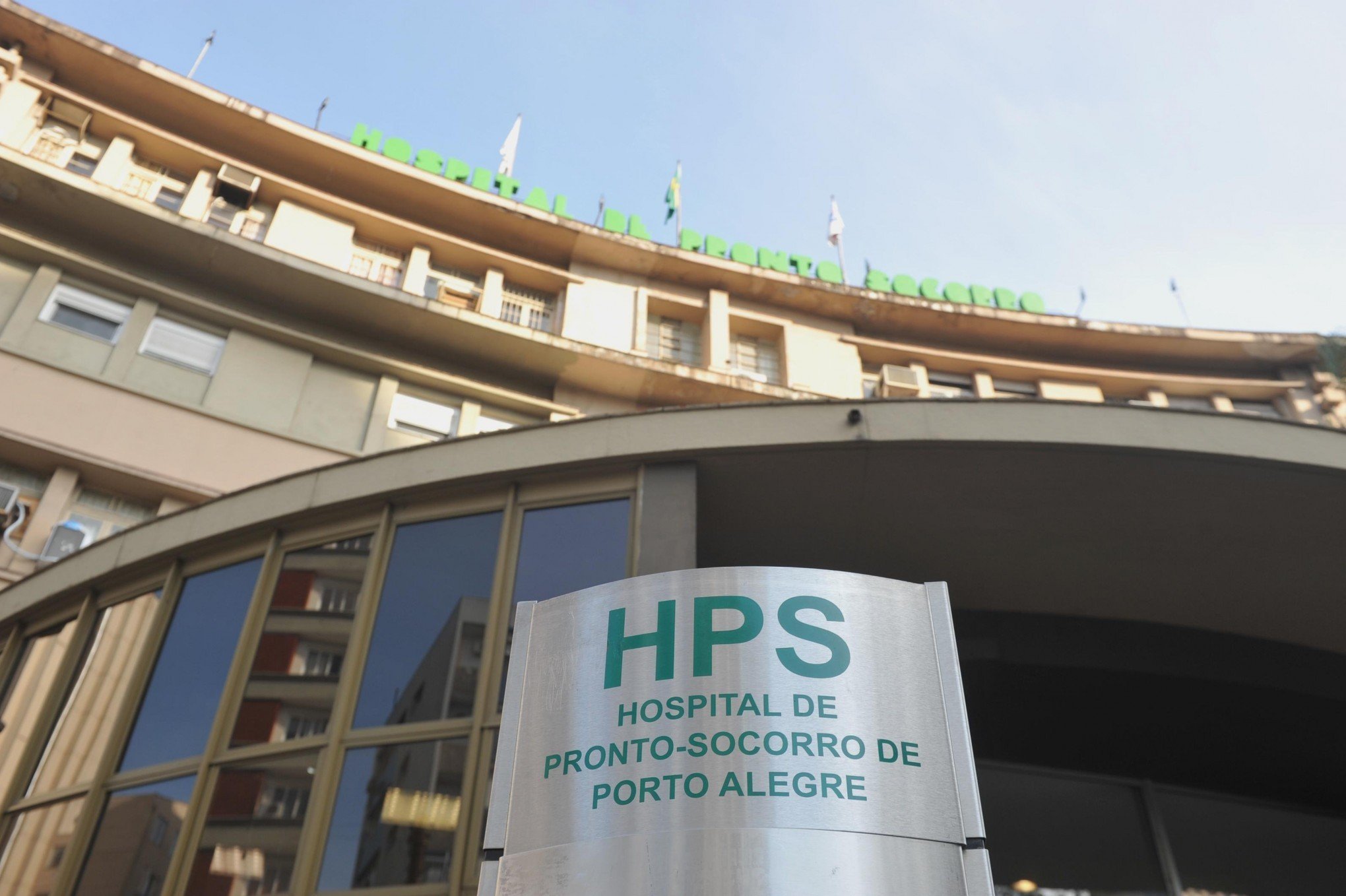 Menina que teve quatro dedos decepados tem importante mudança no quadro hospitalar