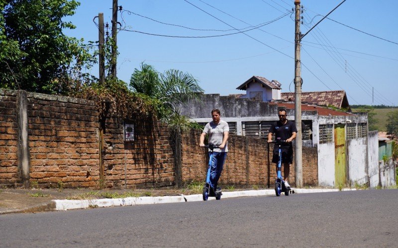 Reportagem de ABCmais testou os patinetes da Jet, que em breve estarão à disposição dos moradores de Novo Hamburgo | abc+