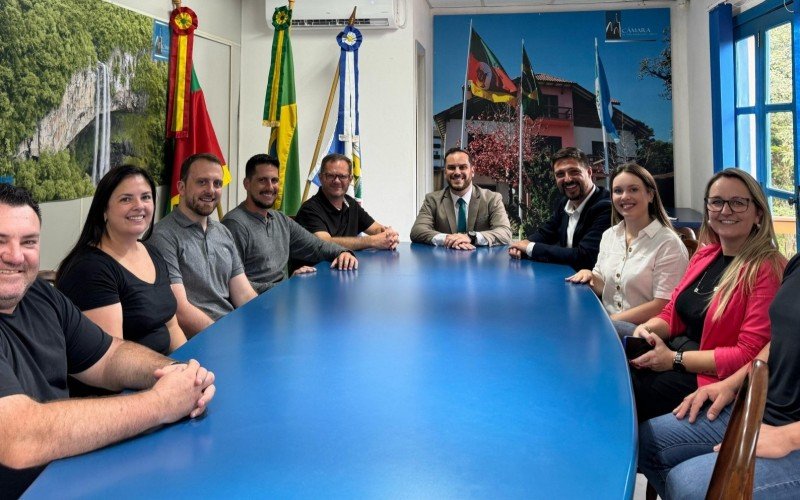 Fortalecimento de parceria entre Legislativos de Gramado e Canela