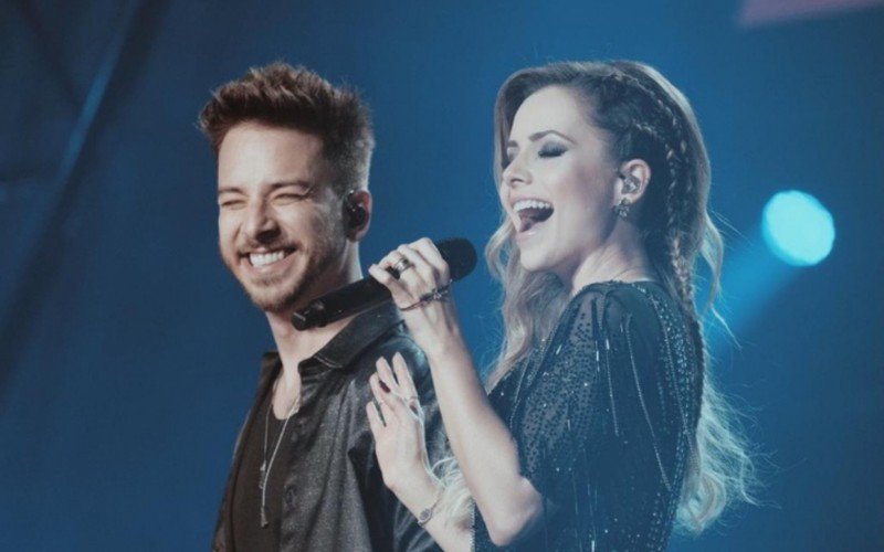 Sandy e Júnior irão entrar na casa mais vigiada do País nesta quarta-feira (5) | abc+