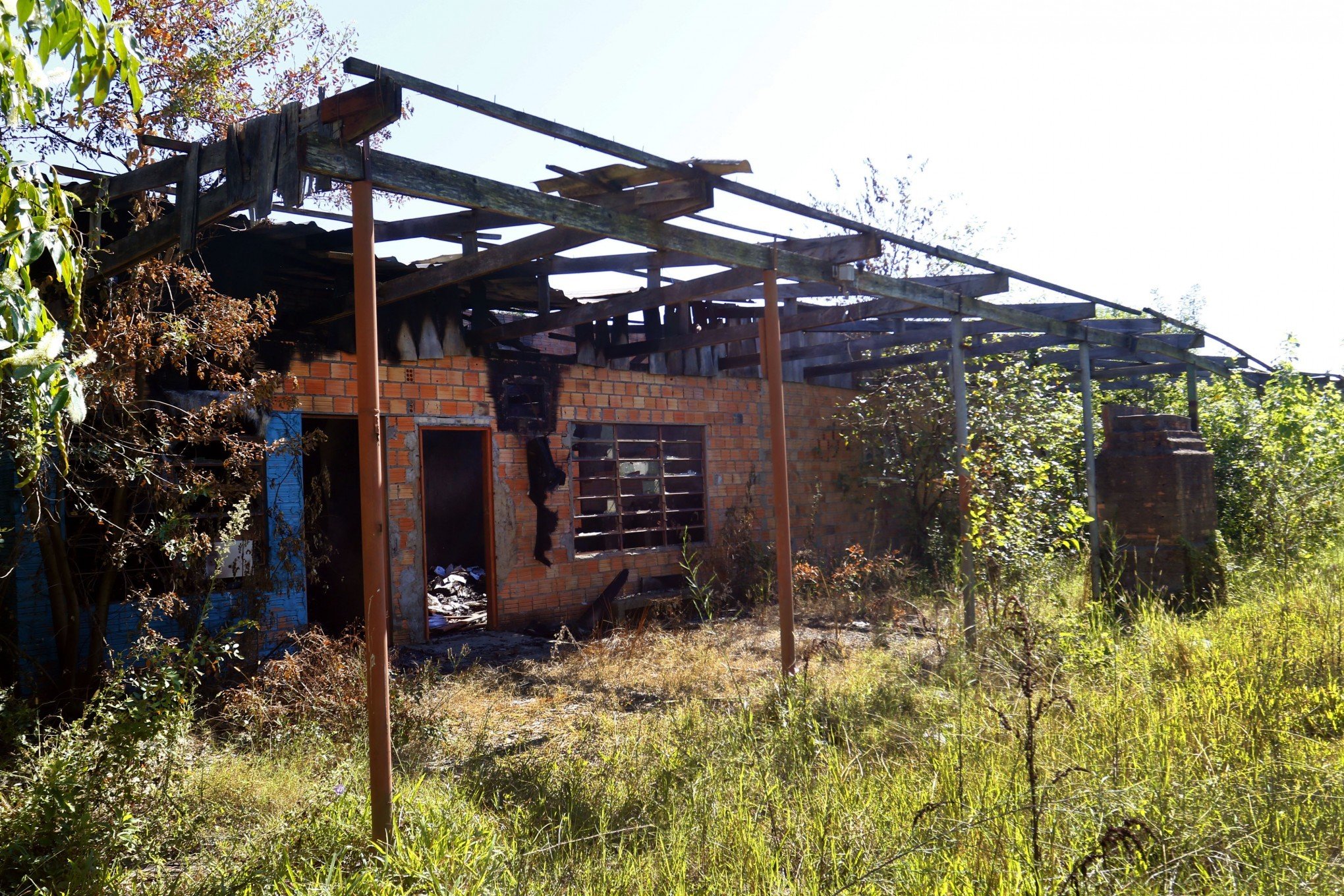 Capatazia abandonada preocupa moradores no bairro Mathias Velho