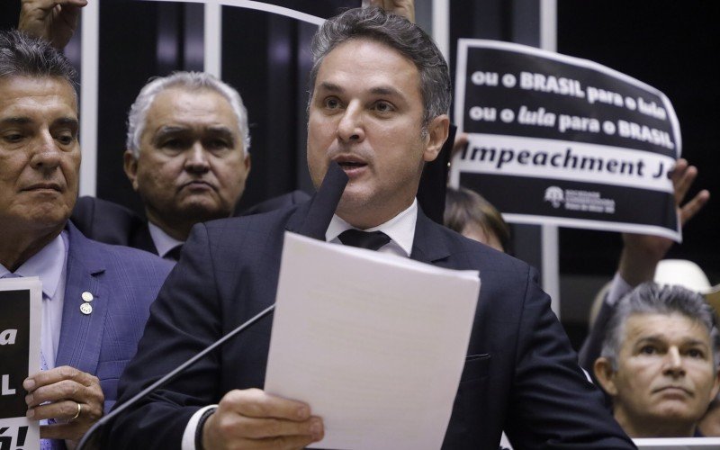 Tenente-Coronel Zucco lidera pedido de parlamentares | abc+