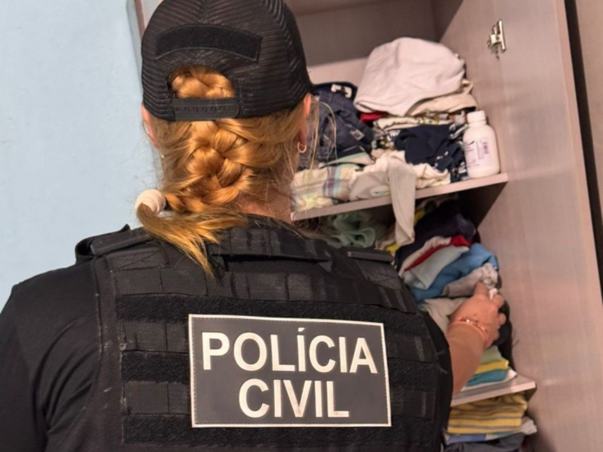 "Múltiplas lesões": Mãe e pai são os principais suspeitos por torturar bebê de 9 meses até a morte no RS