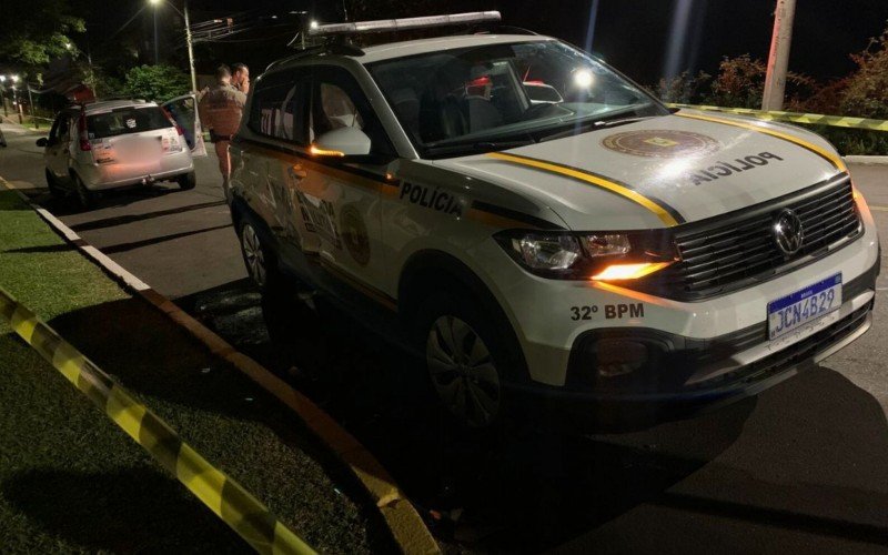 Carro colide em viatura da BM em Ivoti