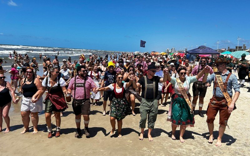 AÃ§Ã£o de divulgaÃ§Ã£o do Festival de Kerb mobilizou veranistas em ImbÃ© e CapÃ£o da Canoa