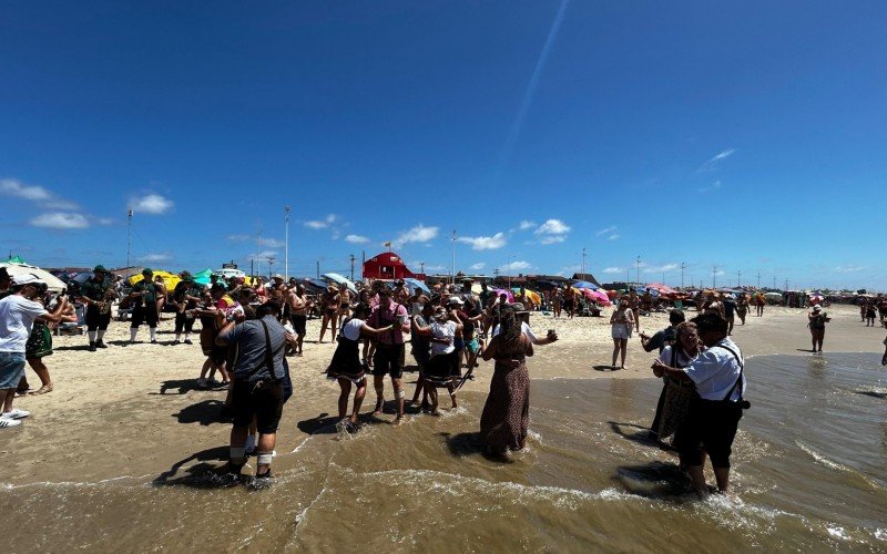 Ação de divulgação do Festival de Kerb mobilizou veranistas em Imbé e Capão da Canoa