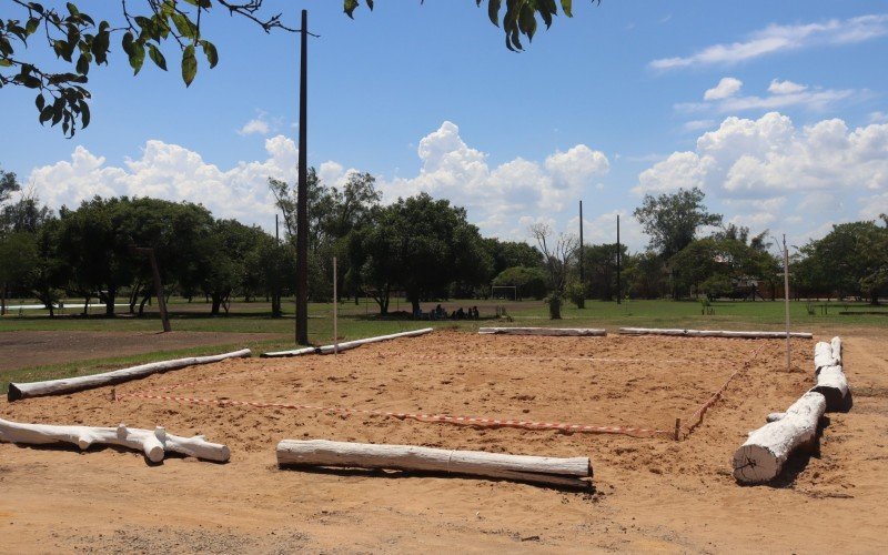 Dentre as melhorias no Parque do Trabalhador, estiveram a constru&ccedil;&atilde;o da quadra de Beach Sports e as revitaliza&ccedil;&otilde;es das quadras de basquete e de futebol
