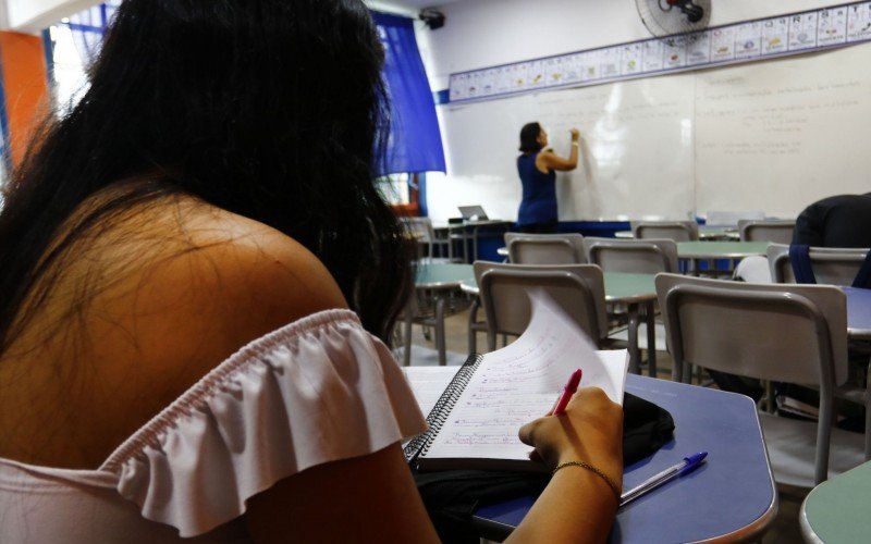 Aulas nas redes municipal e particular retornam nesta segunda-feira (17) em Canoas | abc+