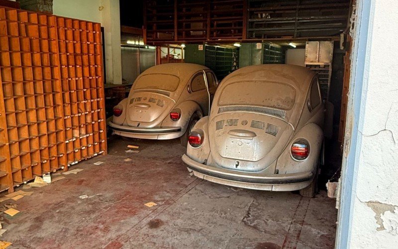 Duas unidades do Fusca Itamar estavam guardadas em sala que teve a porta soldada | abc+