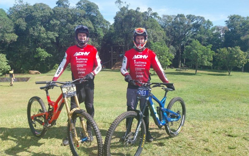 A primeira etapa do campeonato gaúcho de Downhill ocorreu em Sapiranga, com descidas do Morro Ferrabras, com atletas como  Vinícius Gabrieli e Douglas Dalponte | abc+