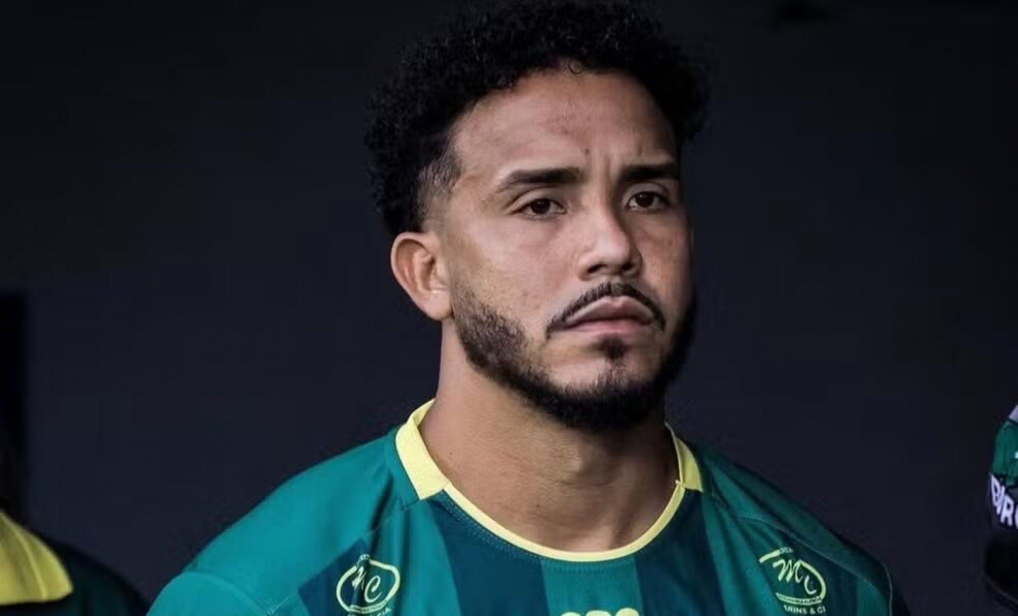 Atacante de clube paulista morre após passar mal no alojamento instantes antes de partida de futebol
