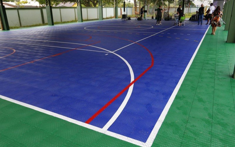 Oito escolas municipais já estavam com o piso instalado