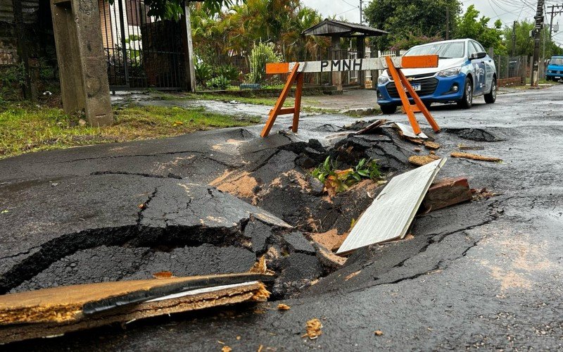 Erosão na Rua João Luciano da Rosa é apontado pelos moradores do Beco Bandeirantes como um dos problemas 