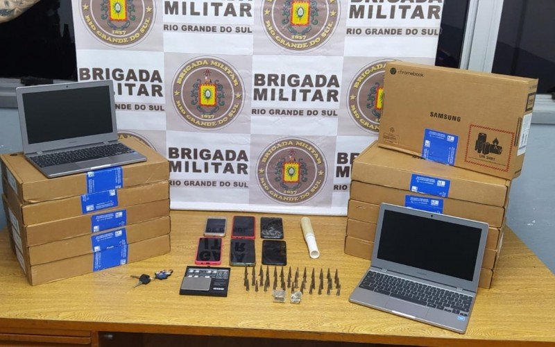 Brigada Militar apreende drogas e 11 notebooks em Canoas