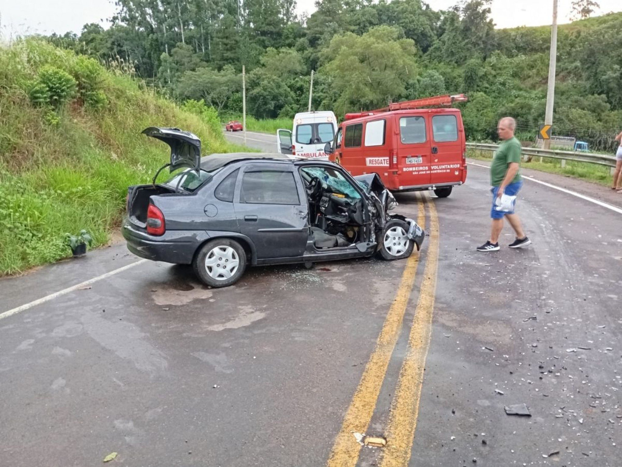 Morrem vítimas de acidente entre carro e caminhão em rodovia no Vale do Caí, image size:2040x1530