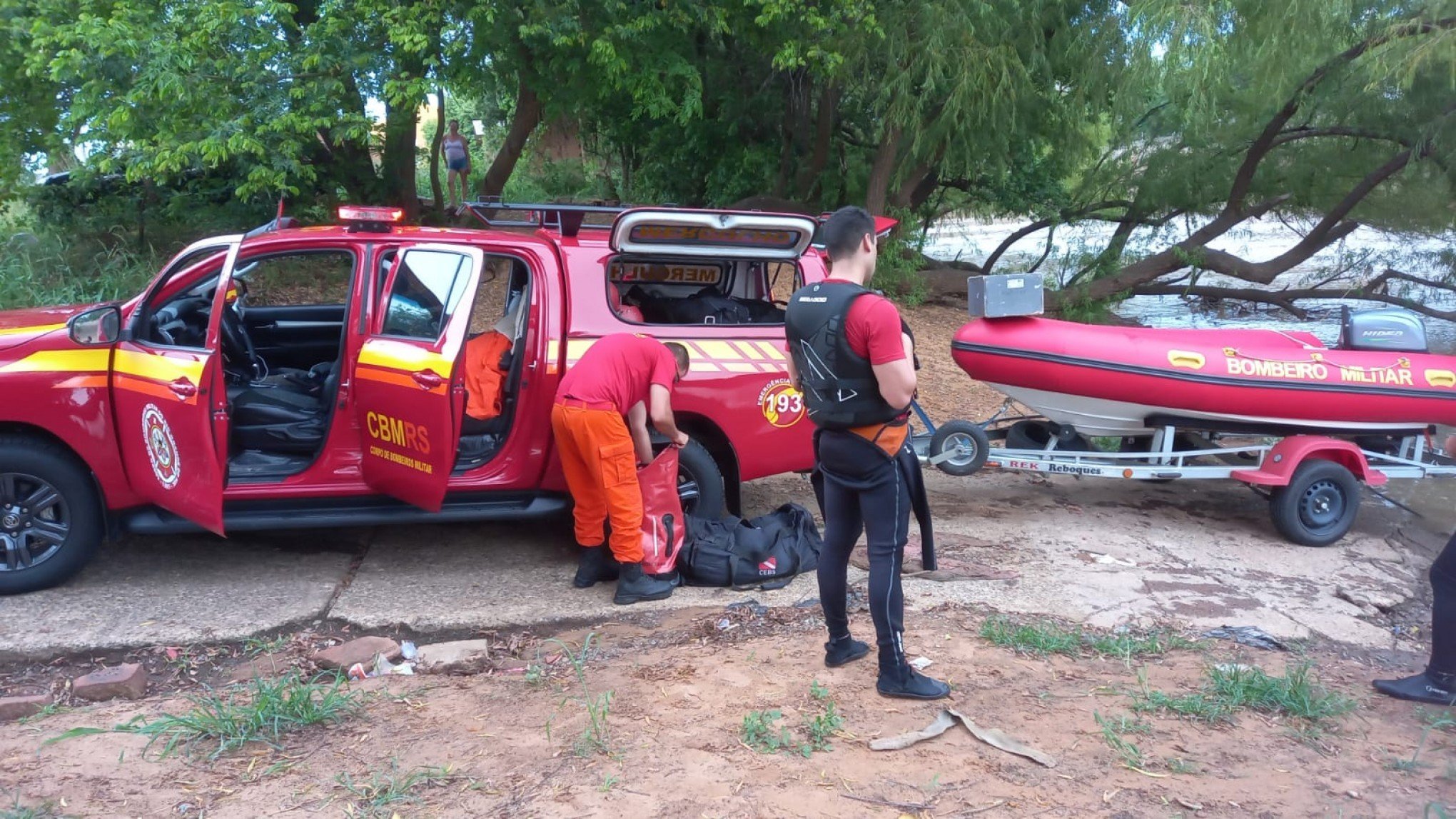 Homem morre afogado ao tentar nadar no Rio dos Sinos