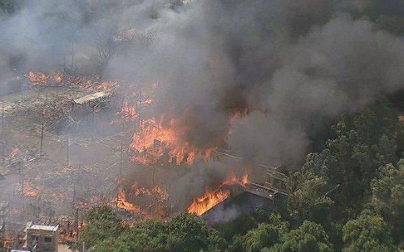 Incêndio atinge cidade cenográfica da nova novela da Globo | abc+