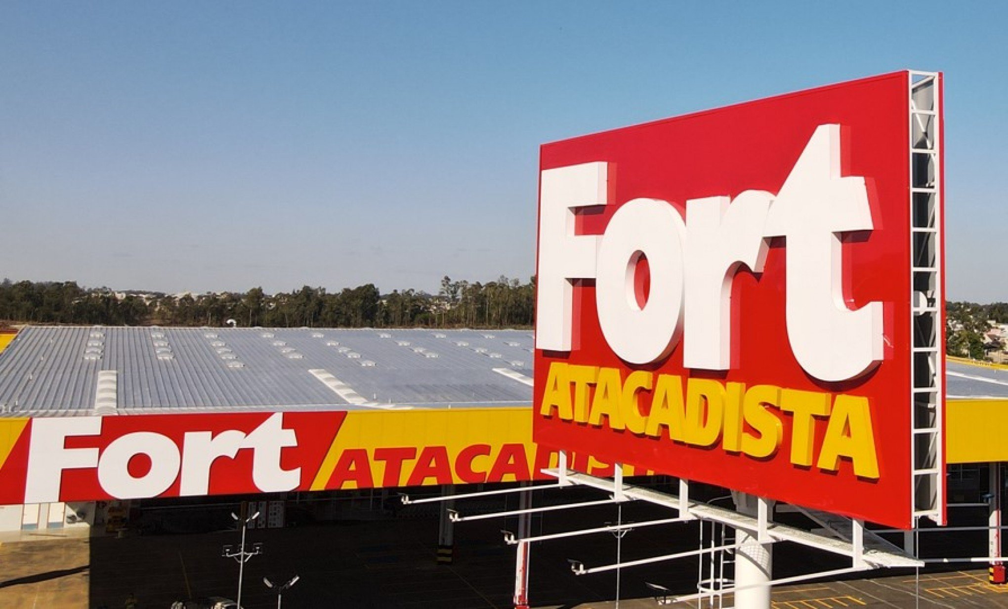 Fort Atacadista abre 80 vagas no RS para pessoas com 50 anos ou mais; seleção ocorre nesta semana