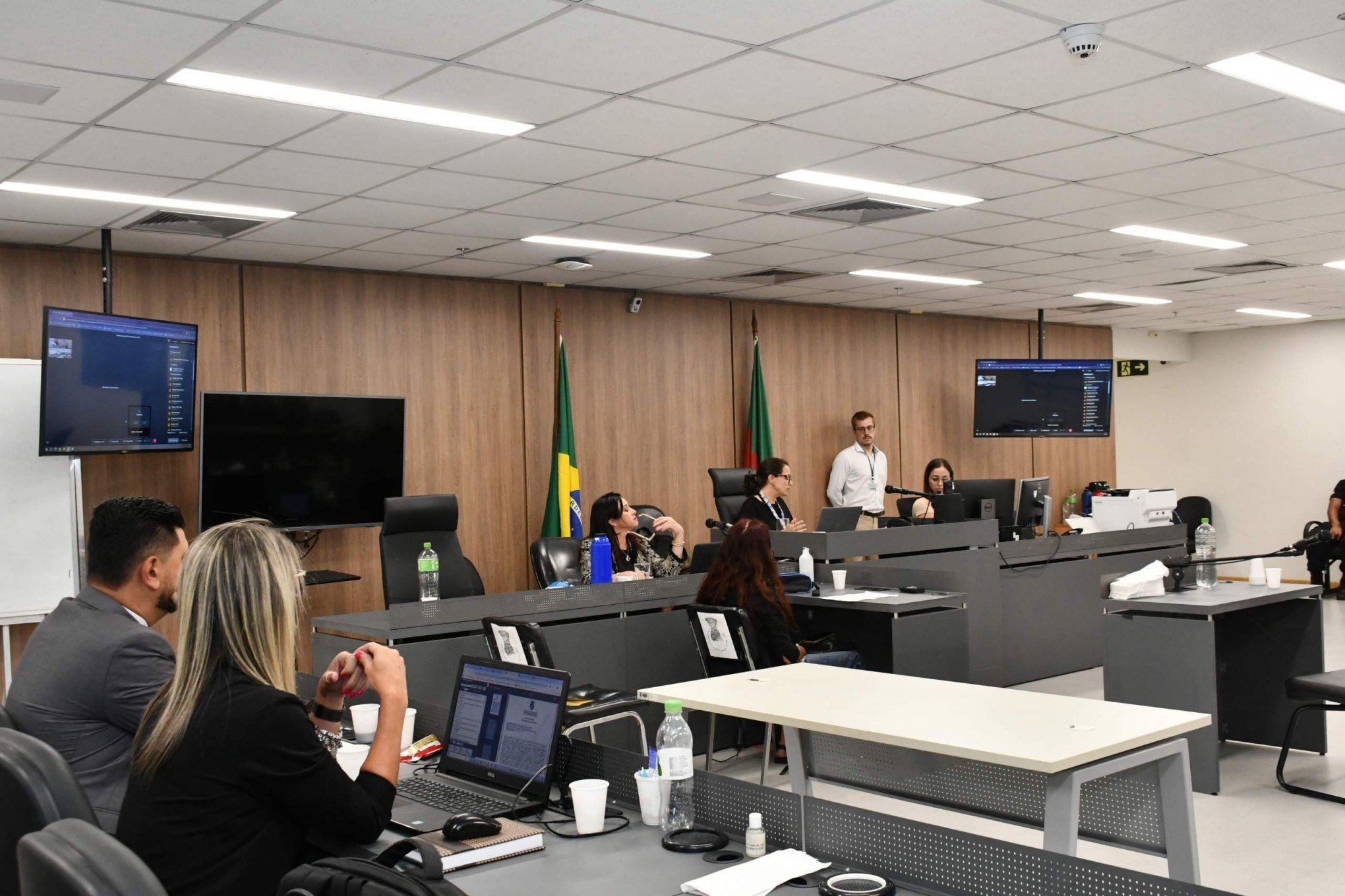 Primeiras testemunhas são ouvidas no caso da mulher acusada de matar grávida para ficar com bebê