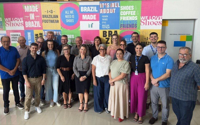 Representantes do Sicergs, empresas, Sebrae RS e VLSul no lançamento da missão, em fevereiro deste ano | abc+