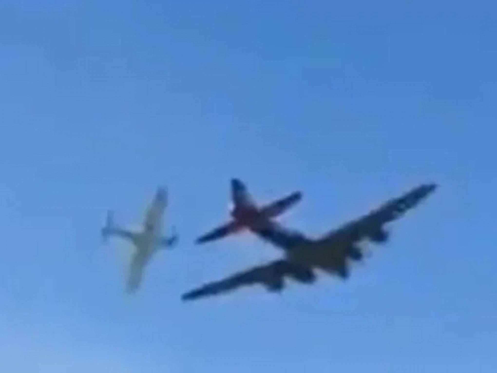 Aviões se chocam no ar em mais um acidente aéreo com mortos